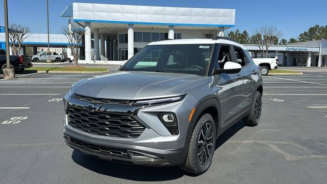 2025 Chevrolet Trailblazer ACTIV in Sterling Gray Metallic — front three-quarter view